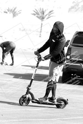 media/Mar-13-2022-SoCal Trackdays (Sun) [[112cf61d7e]]/Around the Pits/